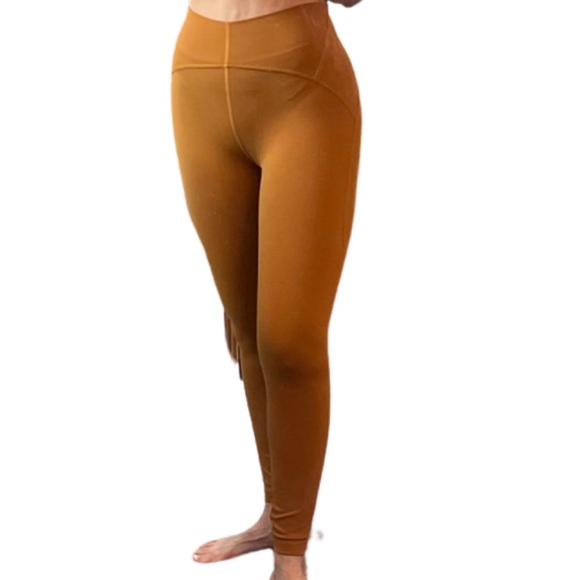 Lululemon Instill High-Rise Tight 25" Butternut Brown. EUC. - Picture 8 of 15